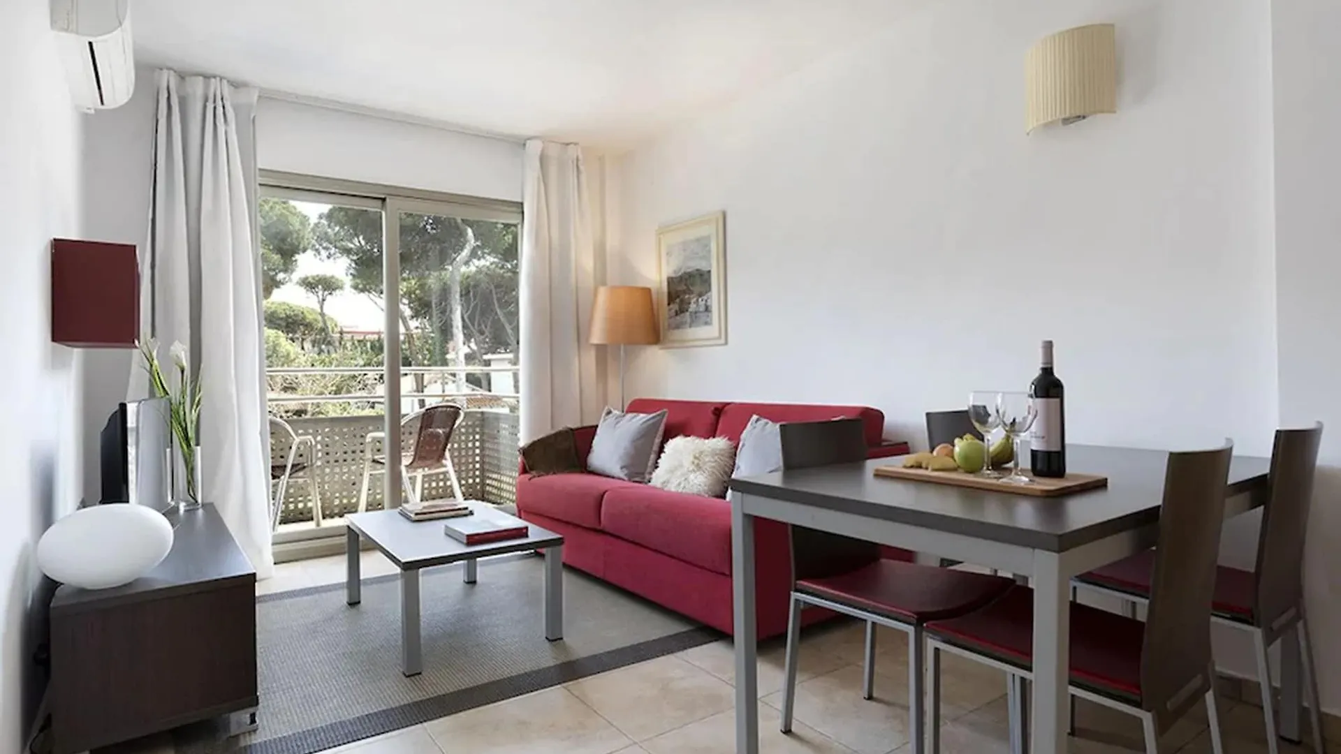 Aparthotel Bardon Castelldefels Spanyolország