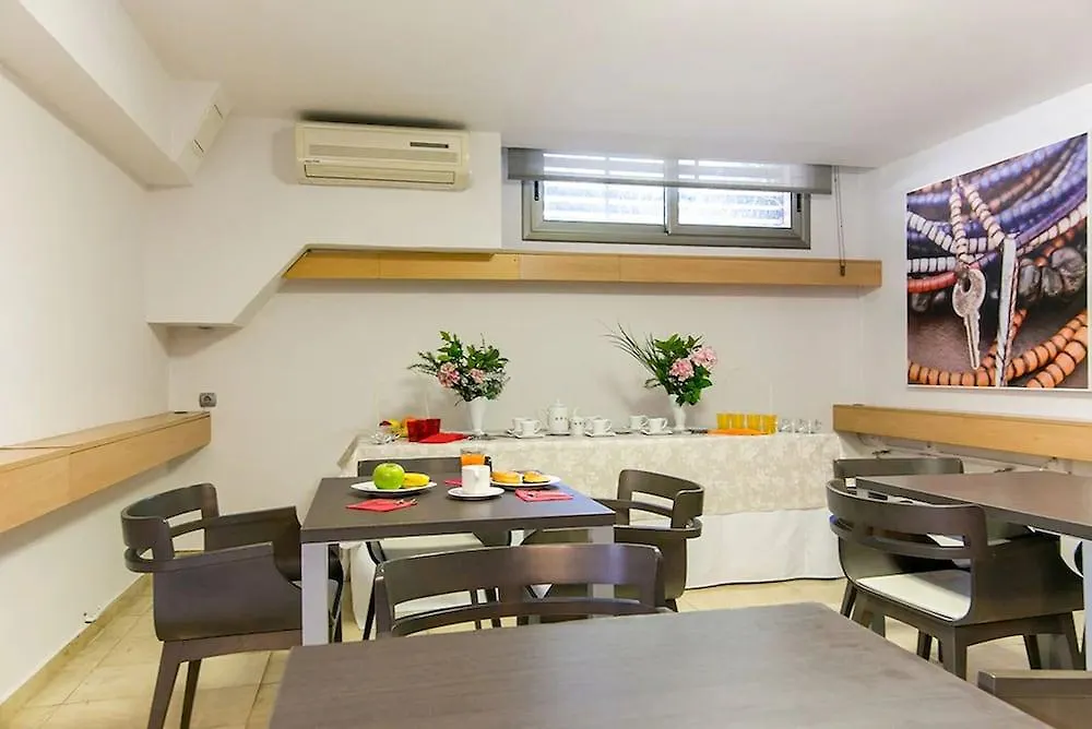 Aparthotel Bardon Castelldefels Spanyolország